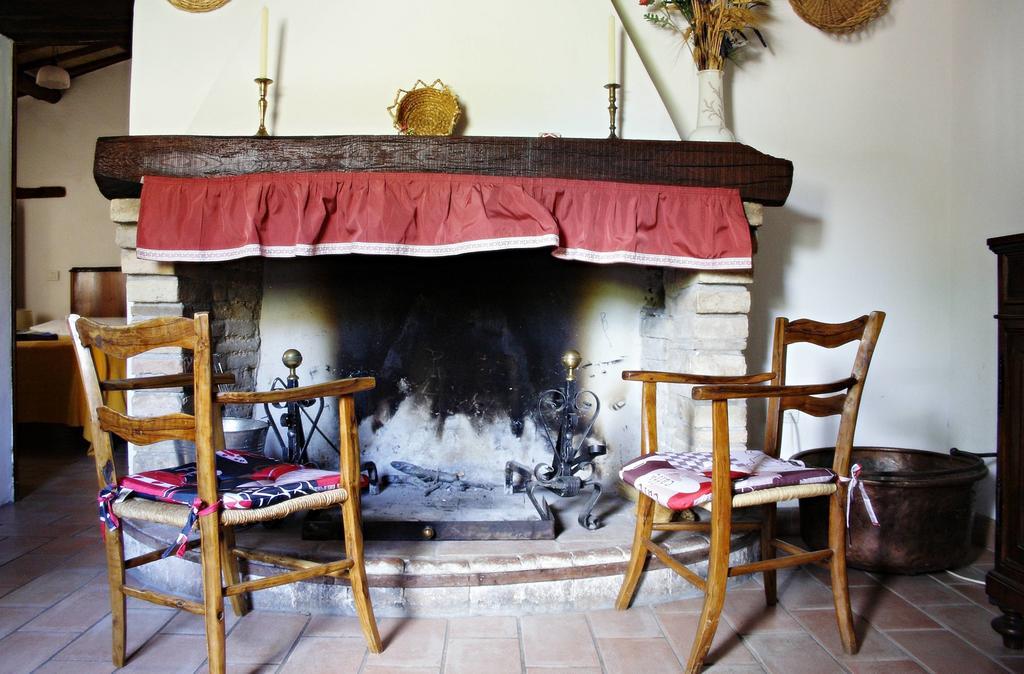 Agriturismo Residenza Paradiso Guest House Trevi Room photo