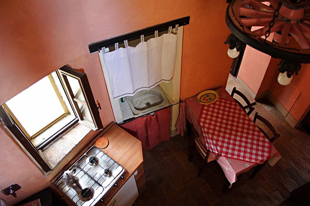 Agriturismo Residenza Paradiso Guest House Trevi Room photo