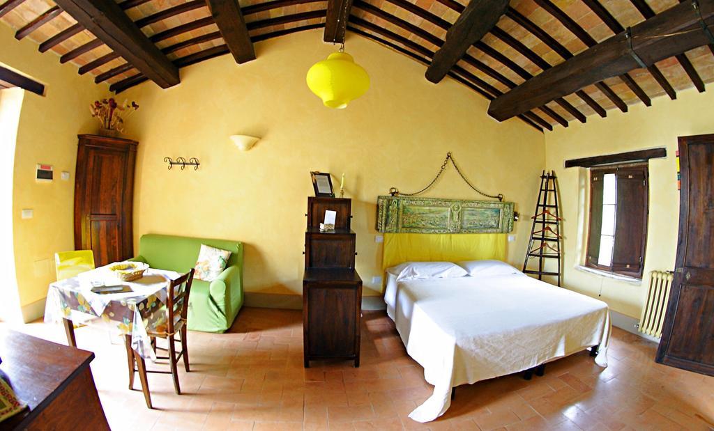 Agriturismo Residenza Paradiso Guest House Trevi Room photo